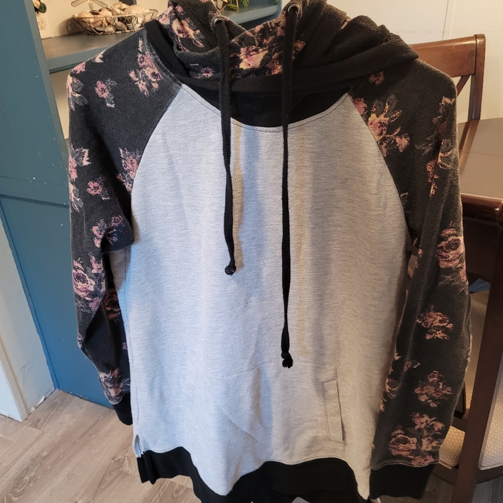 Floral sweatshirt